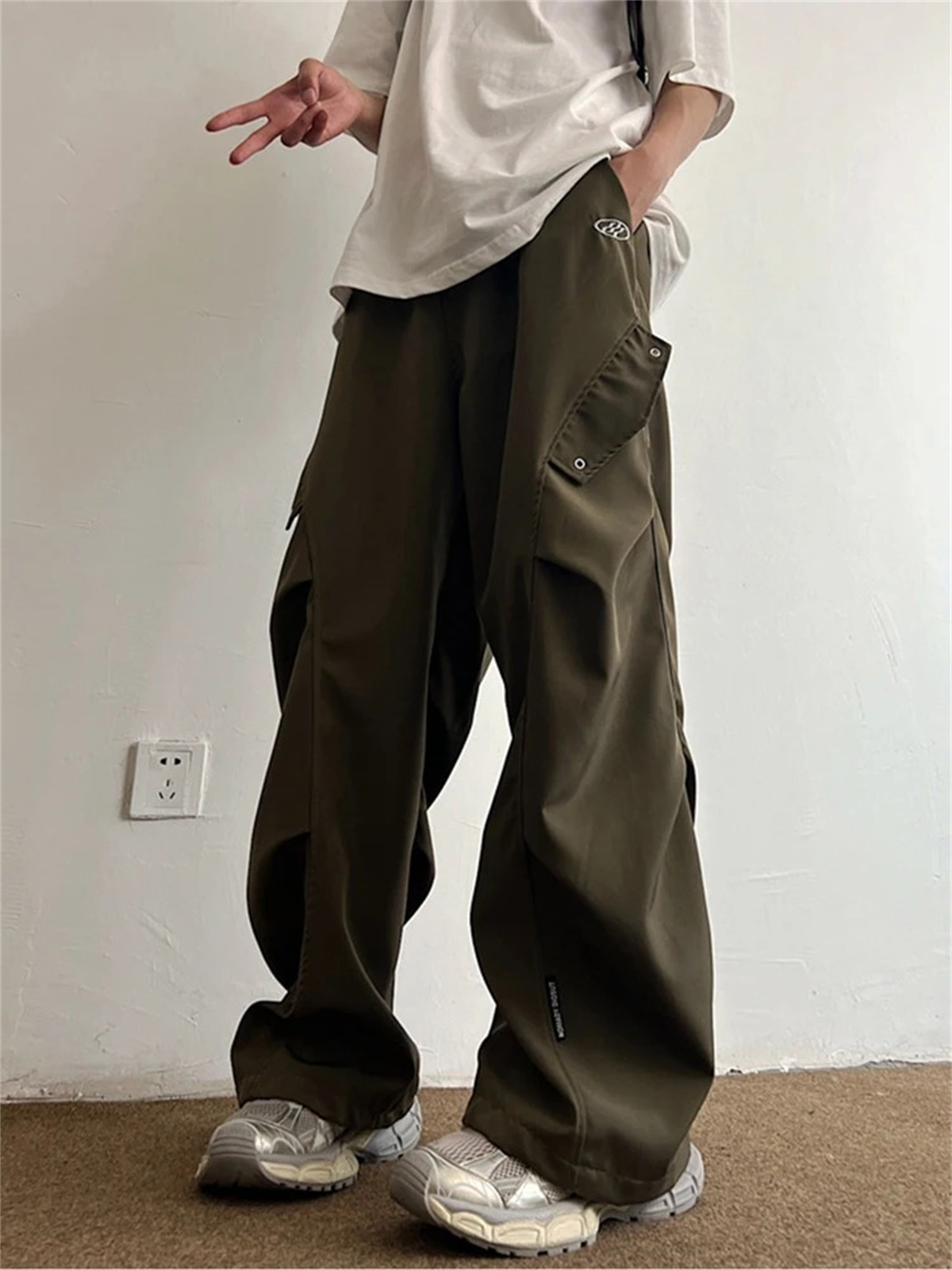Zwarte cartoon cargobroek here - Cargo Pant Wide recensie en prijs