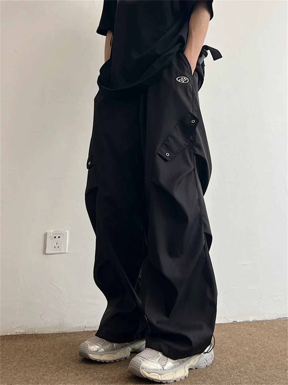 Zwarte cartoon cargobroek here - Cargo Pant Wide recensie en prijs