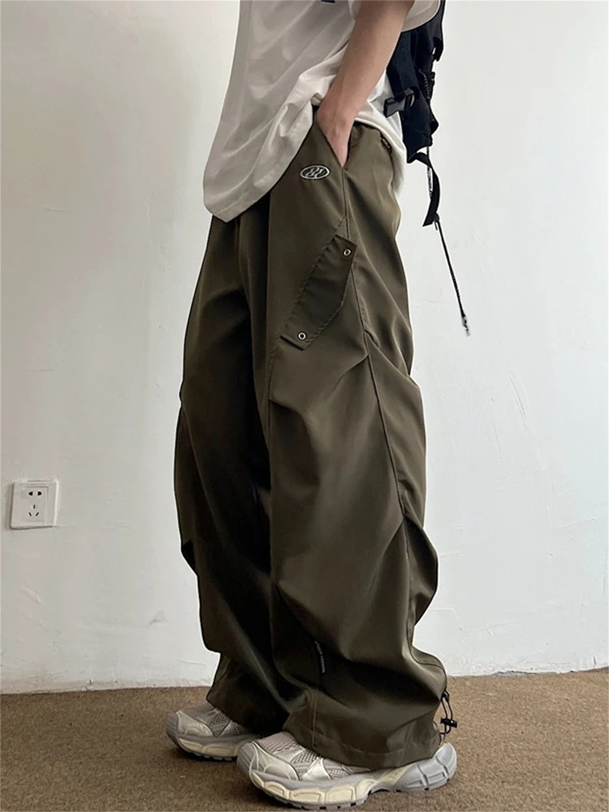 Zwarte cartoon cargobroek here - Cargo Pant Wide recensie en prijs